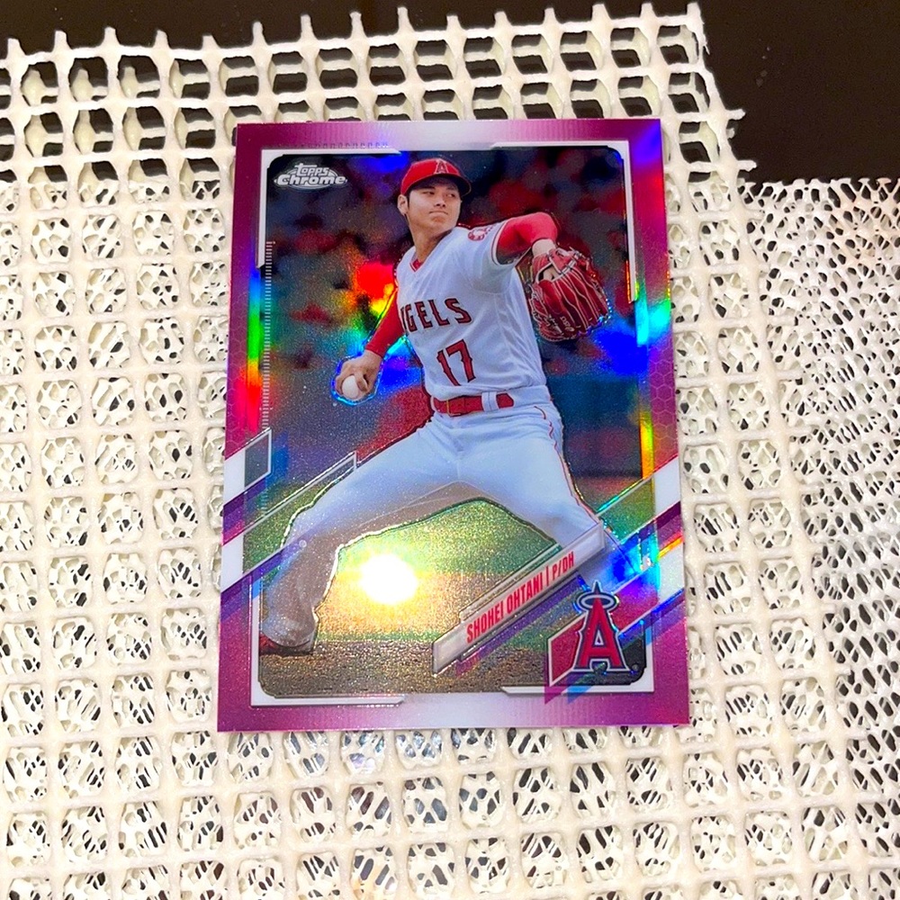 2021 Topps chrome shohei ohtani pink #159
